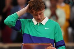 足球直播在线直播观看免费-法网碾压ATP总决赛，阿尔卡拉斯关键制胜