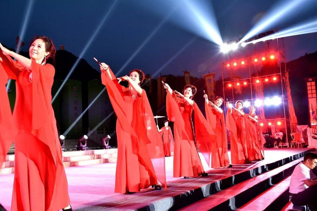 芬兰体操队梦幻表演，获得好评