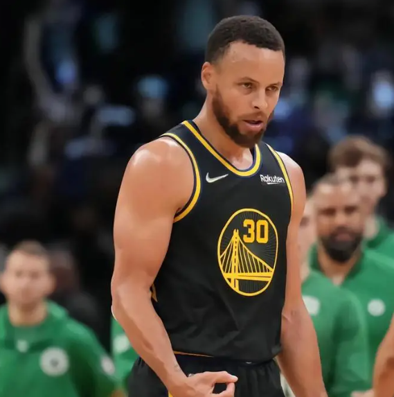 包含湖人横扫马刺,库里高光表现的词条 包含湖人横扫马刺,库里高光表现的词条