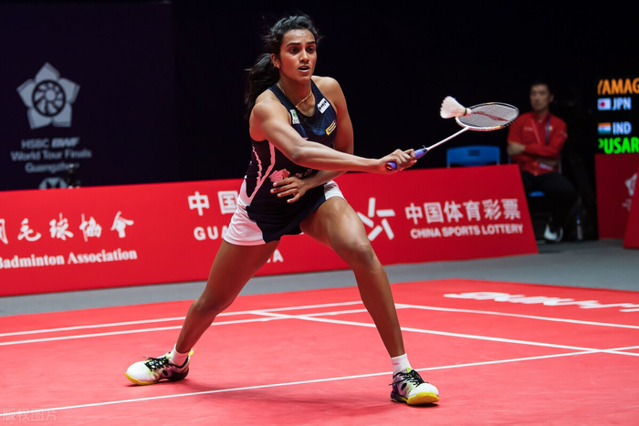 包含丹麦羽毛球队横扫泰国羽毛球队，辛杜送出助攻的词条