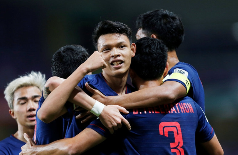 泰国羽毛球队逆转日本羽毛球队，陶菲克制霸全场的简单介绍