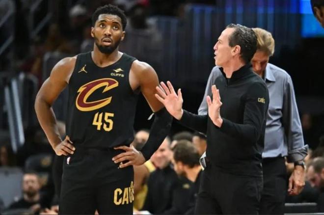 国王翻盘快船,米切尔统治全场的简单介绍 国王翻盘快船,米切尔统治全场的简单介绍